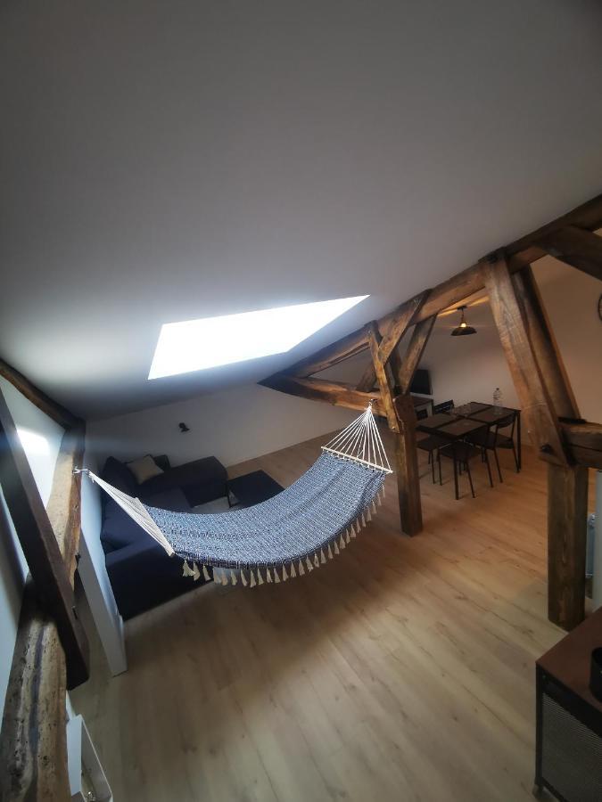 La Roche-Chalais Appartement Neuf Climatise Sous Les Toits מראה חיצוני תמונה