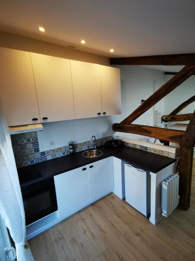 La Roche-Chalais Appartement Neuf Climatise Sous Les Toits מראה חיצוני תמונה
