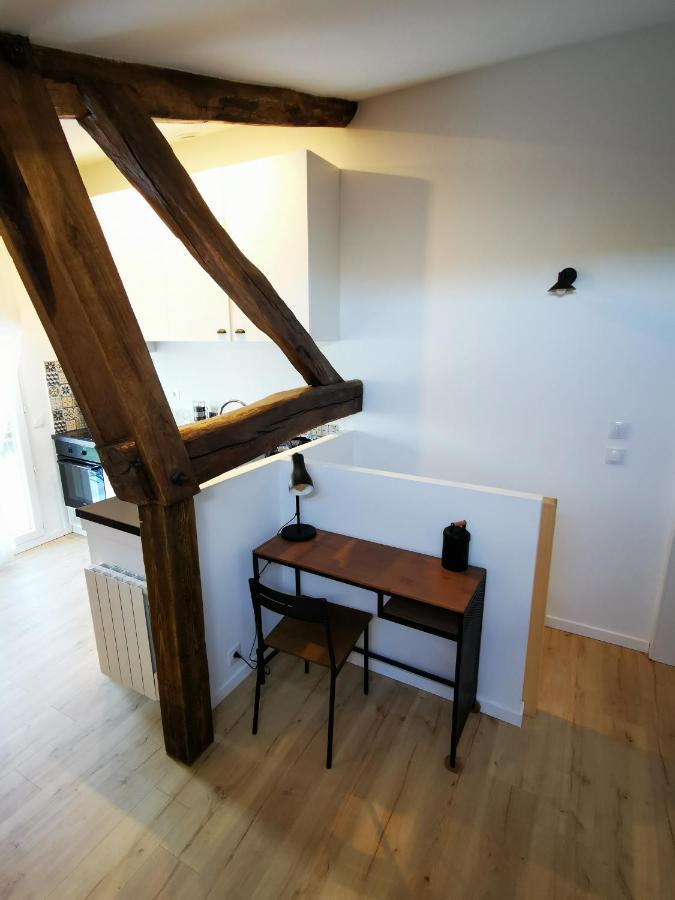 La Roche-Chalais Appartement Neuf Climatise Sous Les Toits מראה חיצוני תמונה